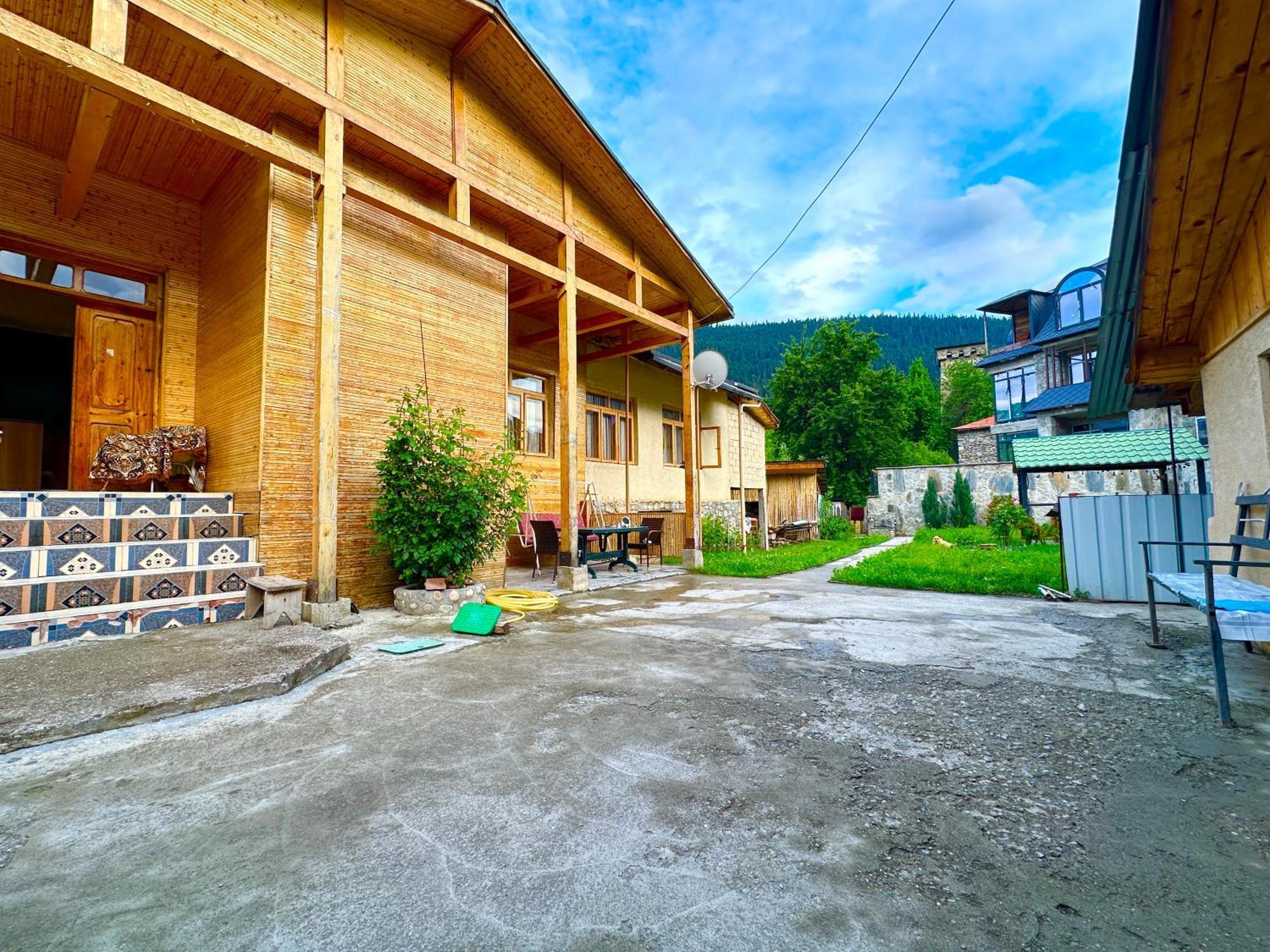 Mziuri Guest House Mestia Zewnętrze zdjęcie