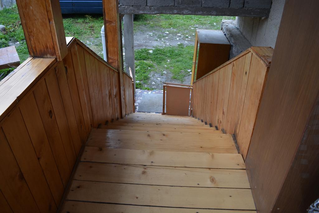 Mziuri Guest House Mestia Zewnętrze zdjęcie